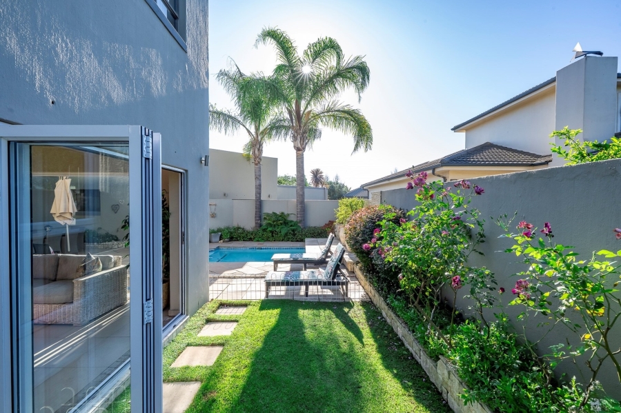 4 Bedroom Property for Sale in Graanendal Western Cape